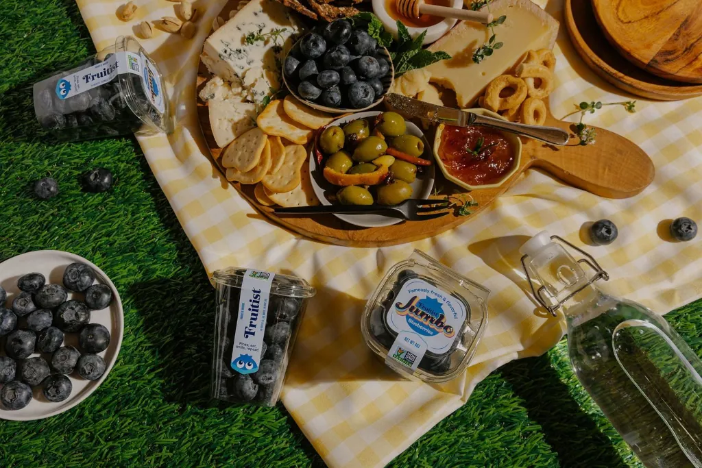 Fruitist Raises $150 Million to Expand Global Reach in Healthy Snacking Market 🫐